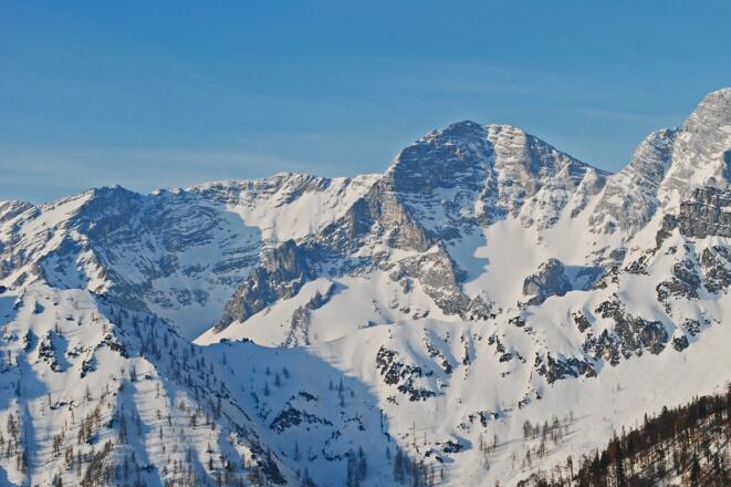 Winterlicher Blick auf den Kl. Hochkasten mit Ostgrat vom Ameiskogel aus