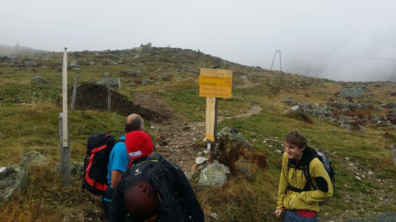 Erst führen alle Wege zur Wildalm dann teilt es sich auf.