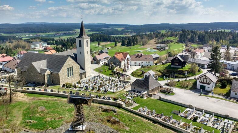 Blick vom Wachtstein auf Bad Traunstein