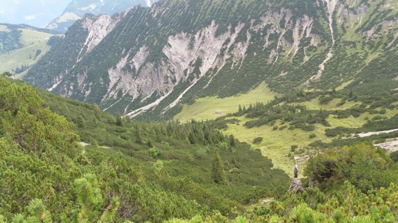 Südlichster Punkt: die Galinaalpe unter uns!