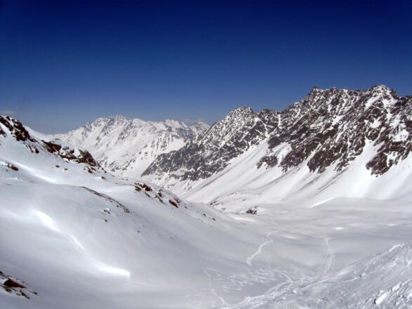Rückblick über das endlose Zwiselbachtal.