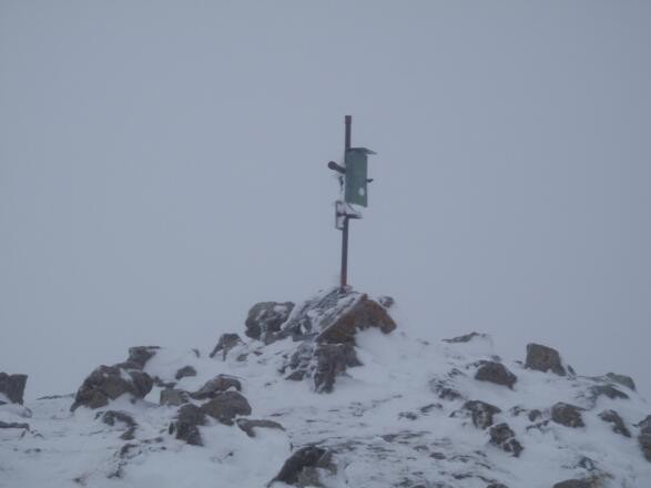Der Gipfel des Angerkogels bei Föhnsturm