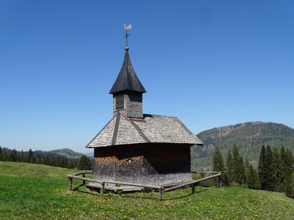 Viele kleine Kapellen am Weg