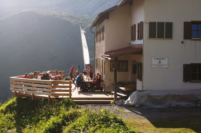Steinseehütte, 2061m