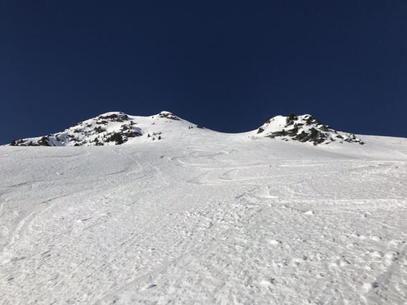 Abfahrt über den Osthang zum Talboden