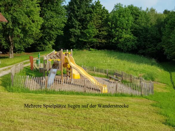Einer der vier Spielplätze auf der Wanderroute