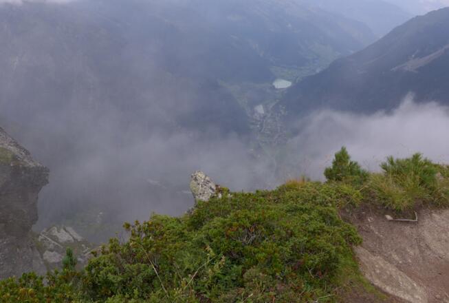 Blick vom Breitspitze Kreuz auf Gargellen