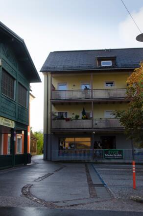 Ehemaliges Konsumgebäude