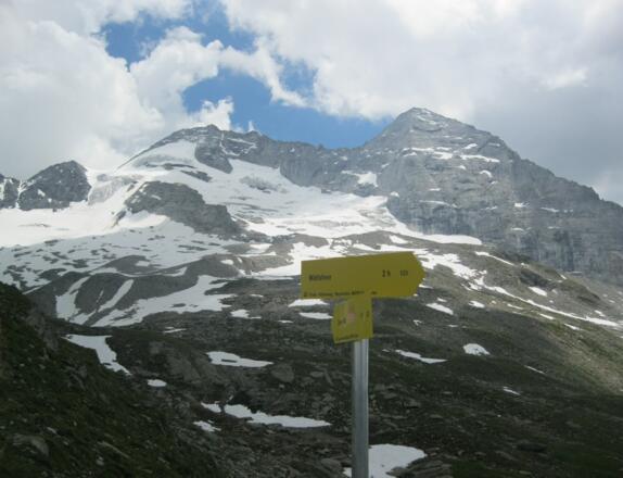 Abzweigung ins Waldlahnertal