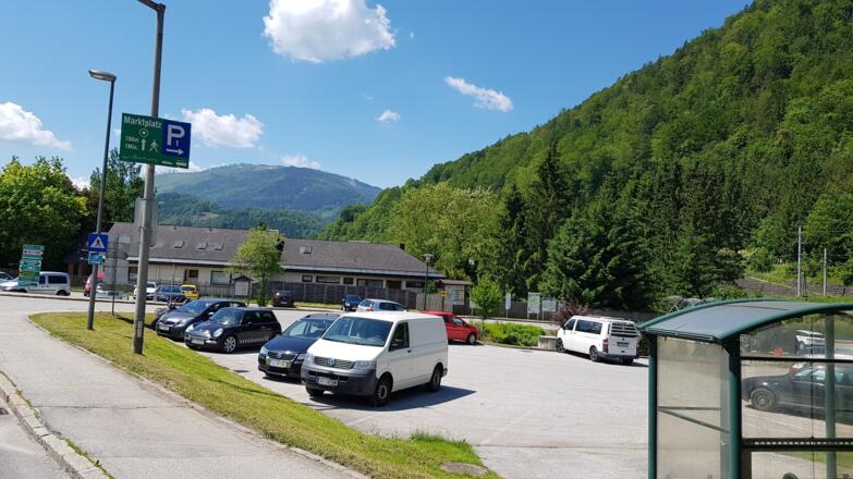 Kreuzbergparkplatz Weyer