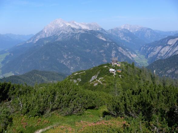 Peter Wiechenthaler Hütte vor Leoganger und Loferer Steinbergen