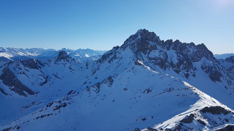 Großer Schlenker und Brunnkarspitz vom Gipfel