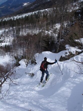 Abfahrt durch die Engstelle.