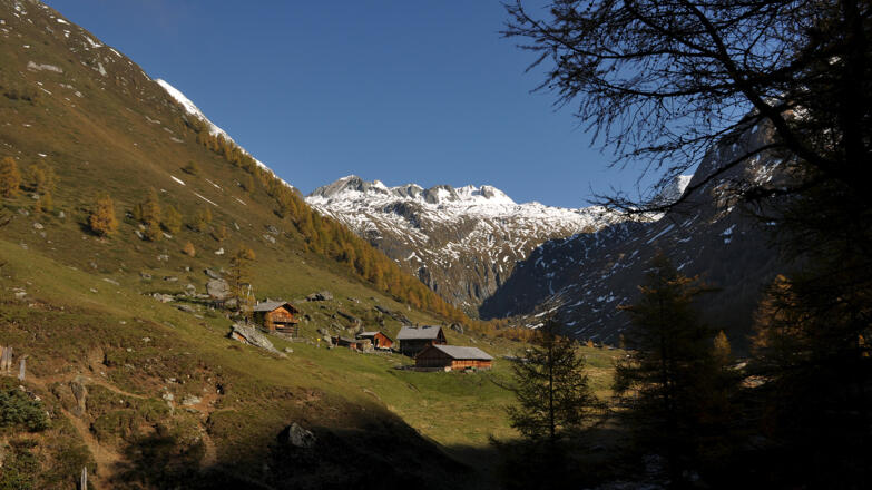 Steineralm, Blick zur Oberen Steineralm mit Sudetendeutscher Hütte
