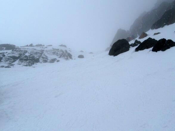 Blick zum Eisleitl. Hier setzt der Gratverlauf des Großglockners an.