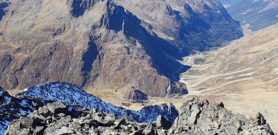 Die Hütte liegt noch weit unter uns