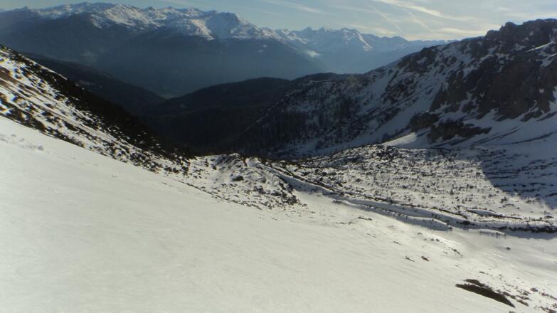Hier die Abfahrt ins Tal auf der linken od. rechten Talseite.