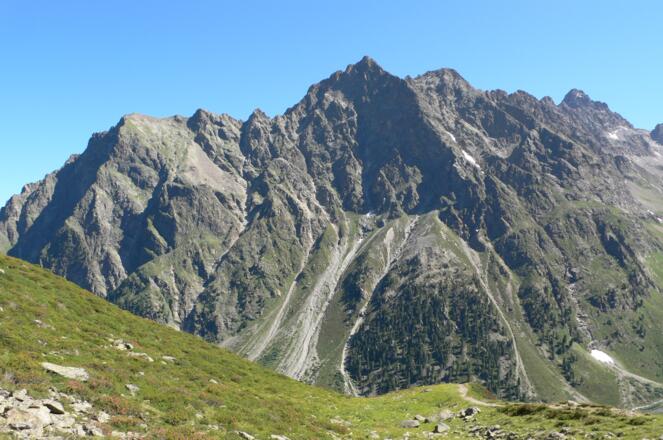 Blick vom Madatschkopf zum Schweikert und Hochrinneck