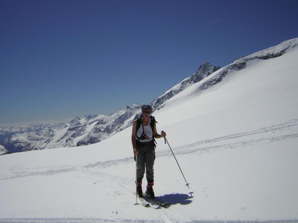 am Pasterzenboden: hinter der Johannisberg Nordflanke der Großglockner