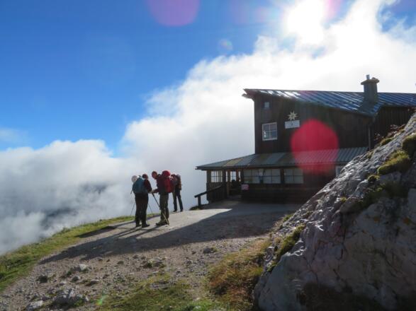 Tag 1: Früh morgens auf der Simonyhütte