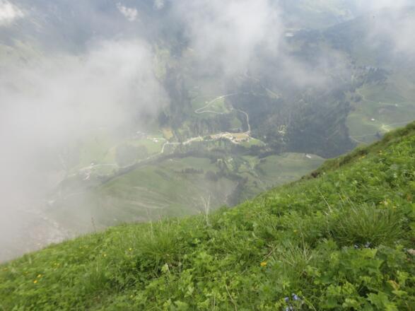 Tiefblick nach Schröcken