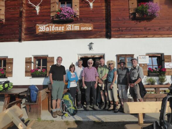 Gli casari e un gruppo di alpinisti di Kassel e Monaco