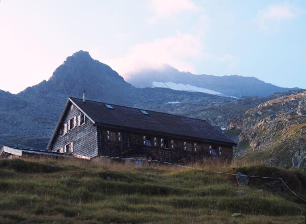 Neue Fürther Hütte 2201m