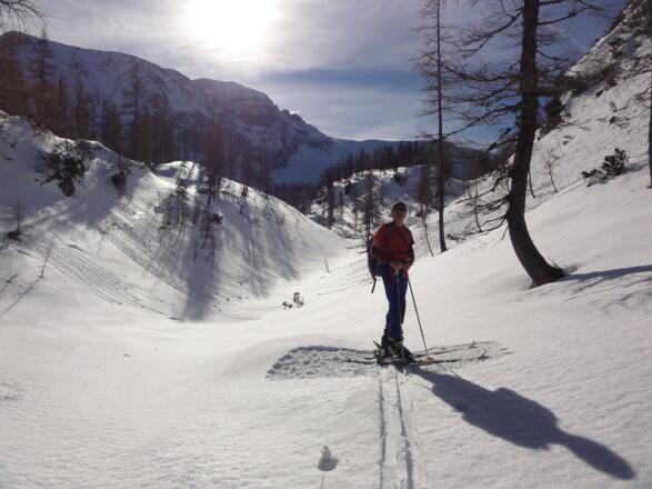 Flachstück bis zum Sattel direkt unter dem Gipfelhang