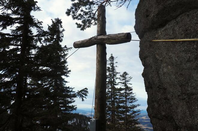 Kreuz unter Schönbergfelsen 1305m