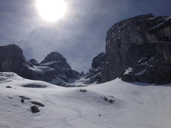 Blick auf den grossen Turm über den Eistobel (Stockzahn, Eckzahn)