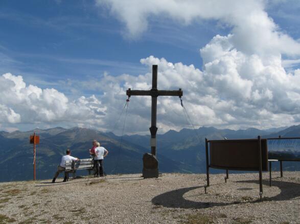 Am geräumigen Gipfelplateau