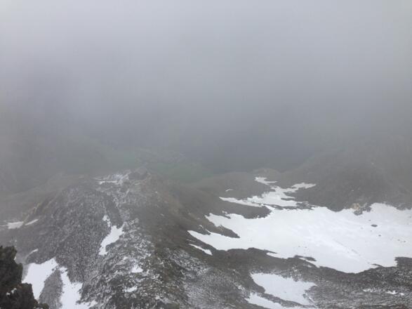 Aufstieg zum Hinteren Seelenkogel, Blick zur Zwickauer und im Hintergrund, gerade noch erkennbar: Pfelders