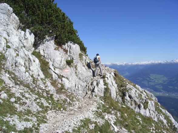 Der Höhenweg zur Bettelwurfhütte ...