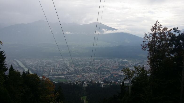 Die Aussicht ist jetzt schon grandios. Das Wetter ist für den Sommer 2014 typisch.