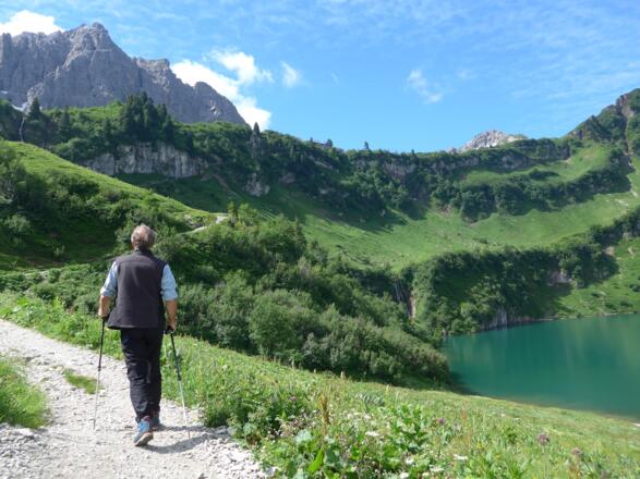 Am Traualpsee mit Blick auf das "Wandl"