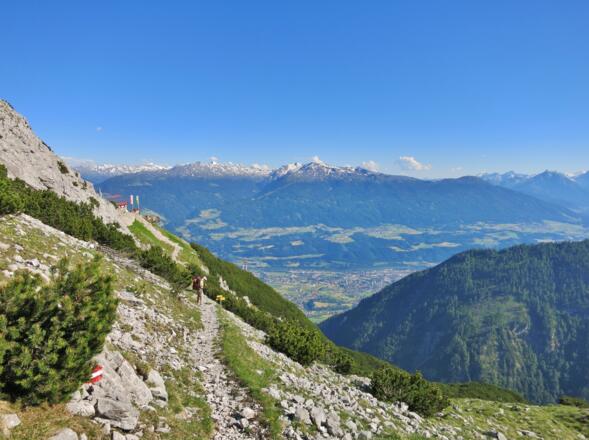 Bettelwurfhütte - links in Sicht