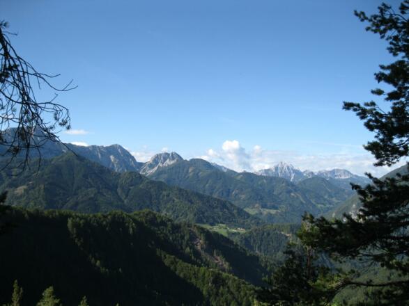 Blick nach Westen in die Karawanken