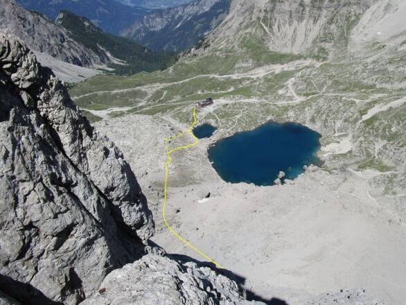Karlsbader Hütter mit Zustieg, von der Wand aus gesehen.
