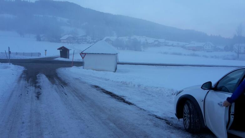 Parkplatz an der Bundesstrasse