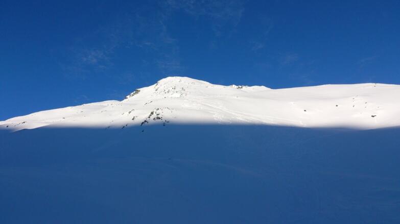 Der Kastengrat im Morgenlicht.