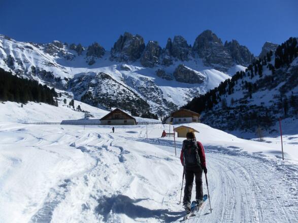 Kemateralm vor Kalkkögel