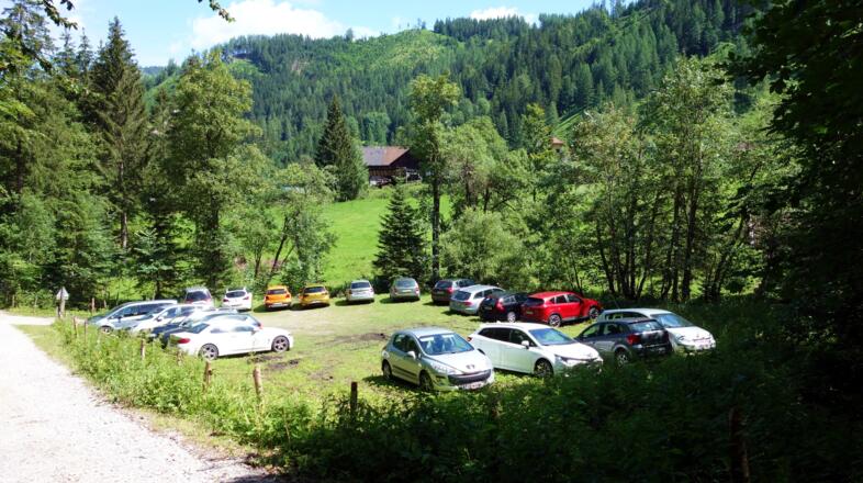 Parkplatz Leopoldner 870m