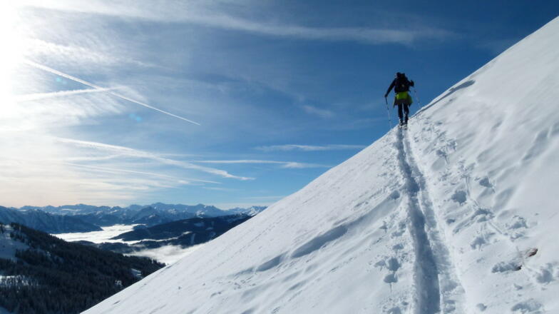 Aufstieg auf der "Sonnseiten" mit Blick nach Süden