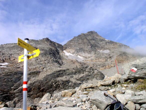Wegtafel um 2515m