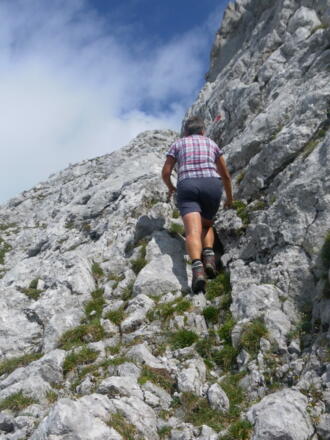 allmählich festeres Gestein