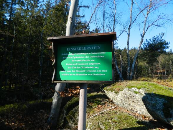 Tafel auf der Einsiedelmauer