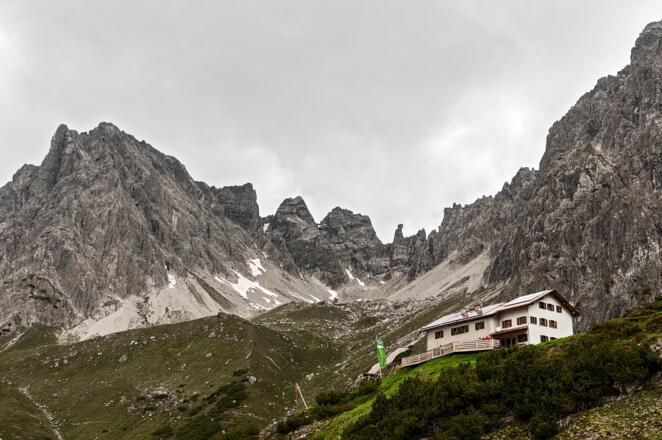Steinseehütte mit seinem Klettergebiet