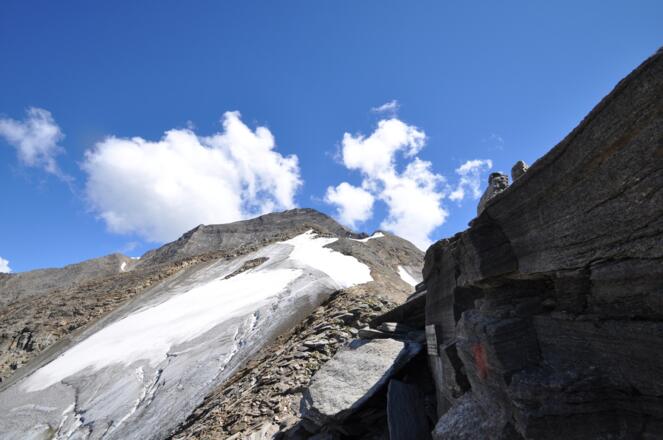 Gleich hinter dem Fochezkopf wird der Kaindlgrat und der Gipfel sichtbar