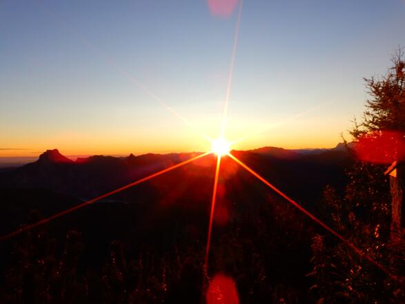 Feuerkogel zur Morgenstund, links der Traunstein