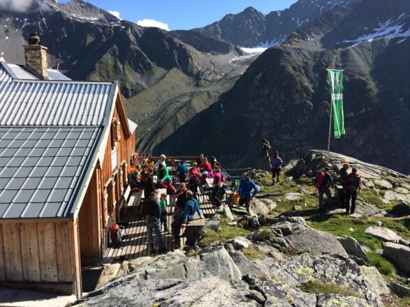 Die wunderschön gelegene Rauhekopfhütte.
